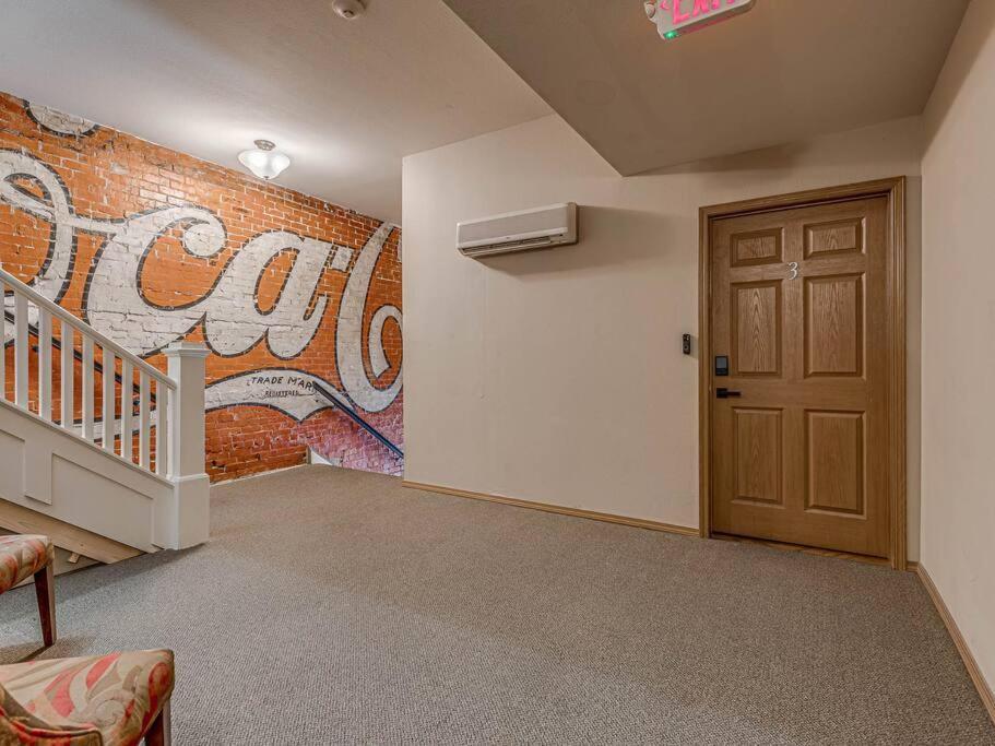 Deluxe Studio In Historic Downtown Building! Bartlesville Exterior foto